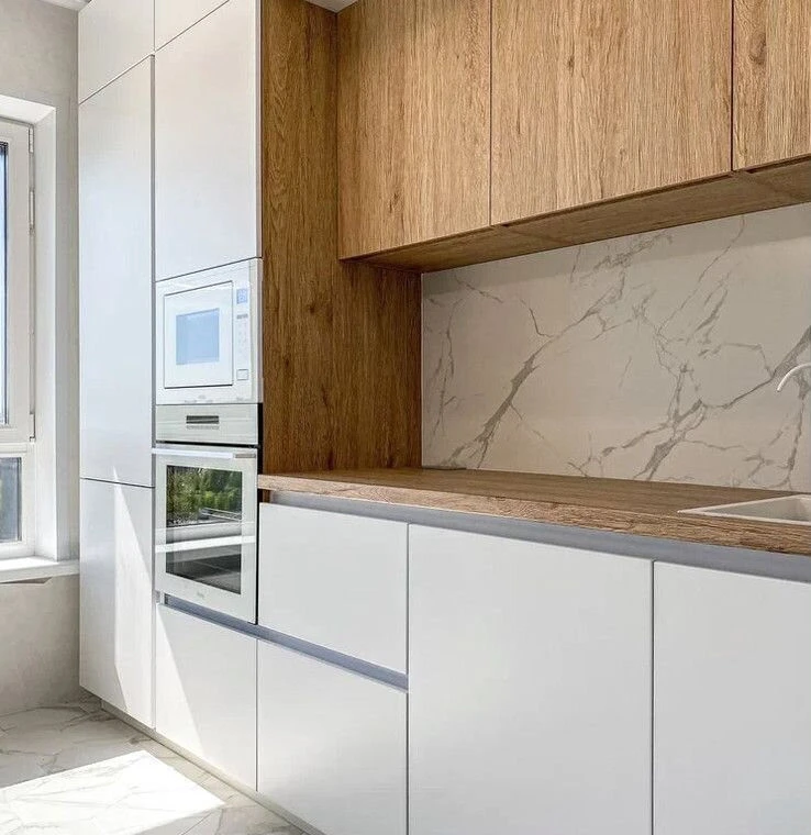 Кухня на заказ по индивидуальным размерам для удобного хранения
