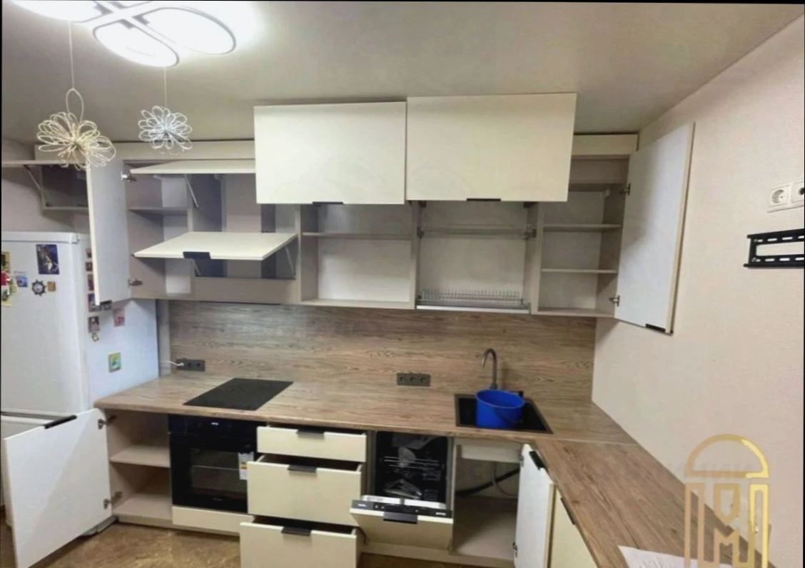 Кухни на заказ с выездом дизайнера СПб